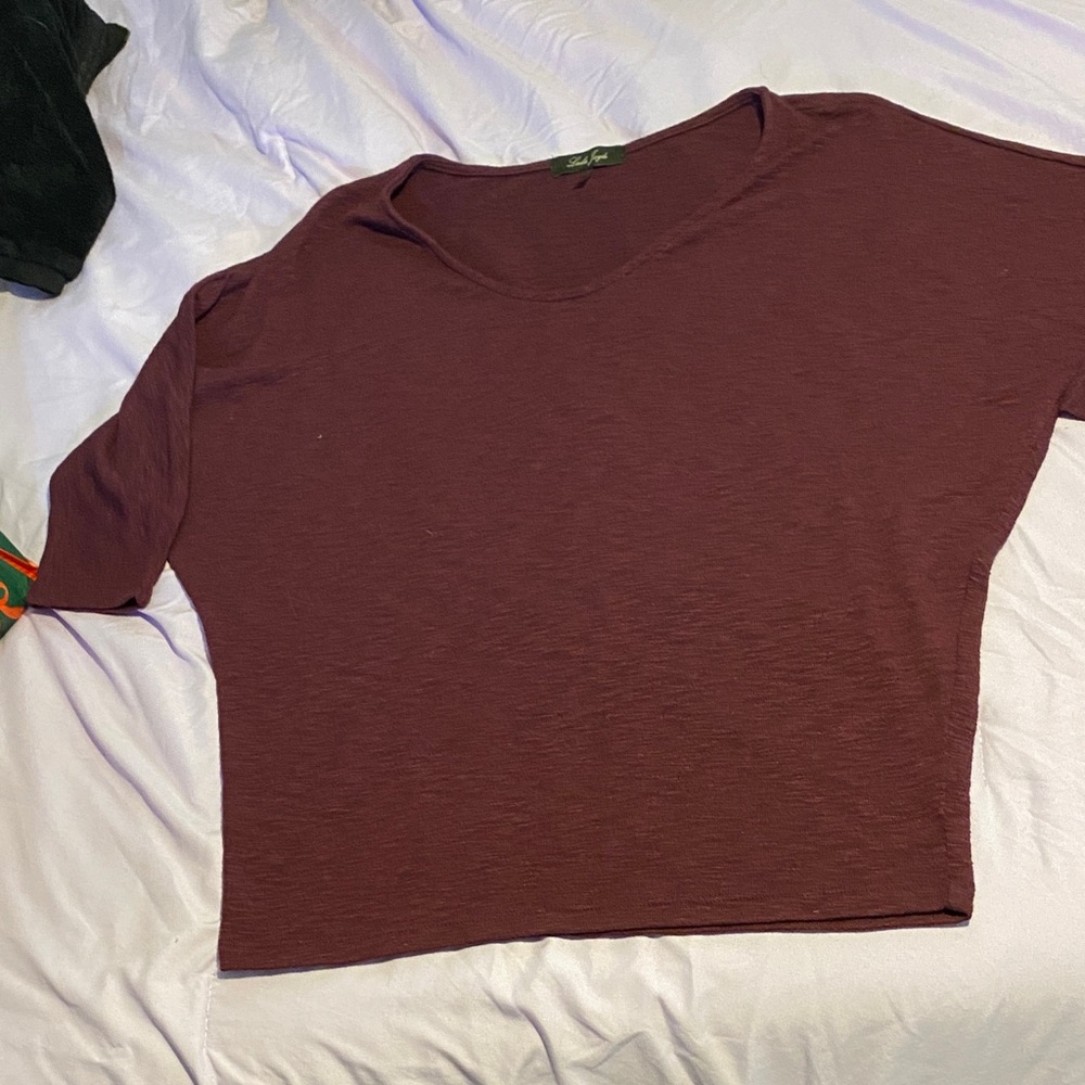 Laila Jayde Maroon Short Sleeve Top
